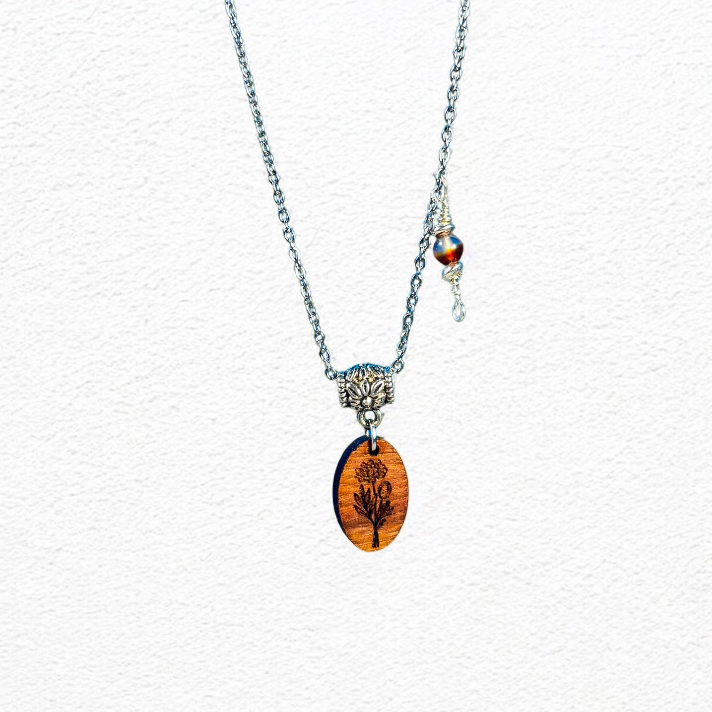 Personalized Birth Flower Necklace – Laser-Engraved Wood & Healing Stone Jewelry