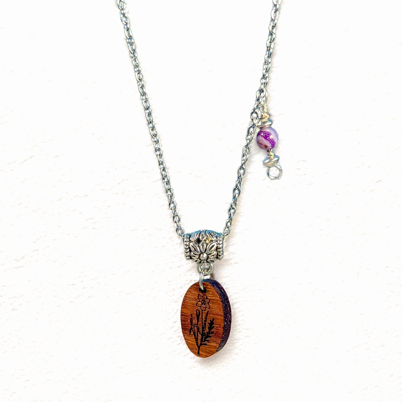 Personalized Birth Flower Necklace – Laser-Engraved Wood & Healing Stone Jewelry