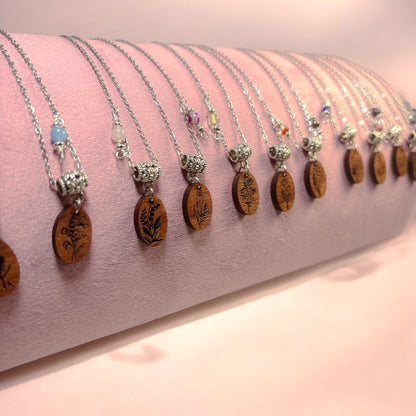 Personalized Birth Flower Necklace – Laser-Engraved Wood & Healing Stone Jewelry