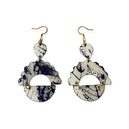 Navy & White Scalloped Edge Recycled Earring